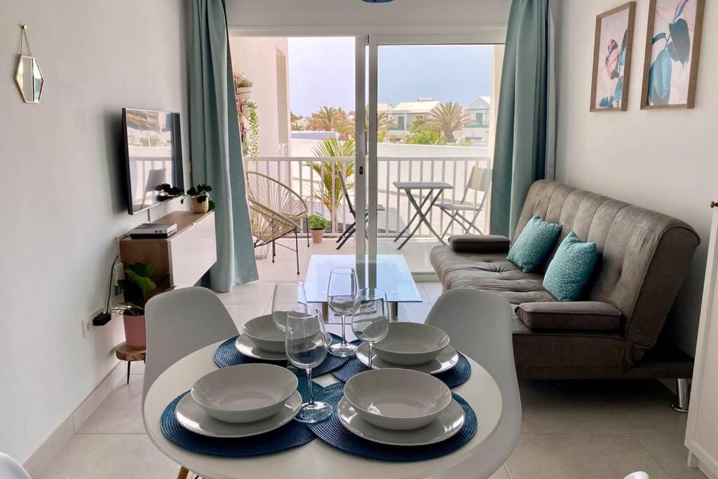 Oasis View Lanzarote Apartman Costa Teguise Kültér fotó
